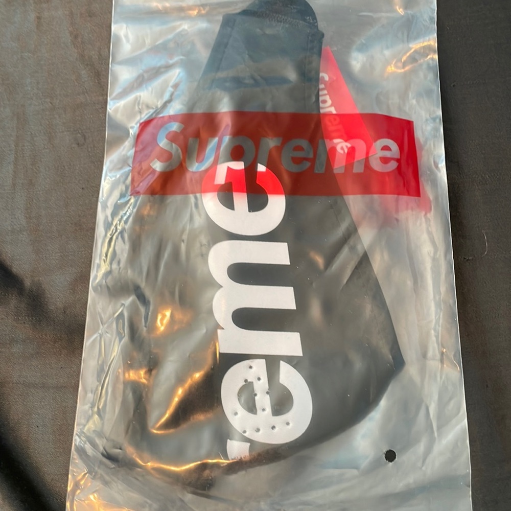 Supreme face mask